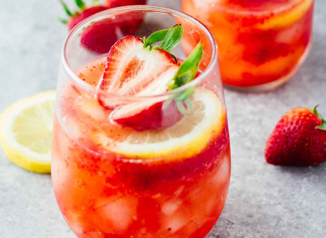 Strawberry Lemonade Spritzer