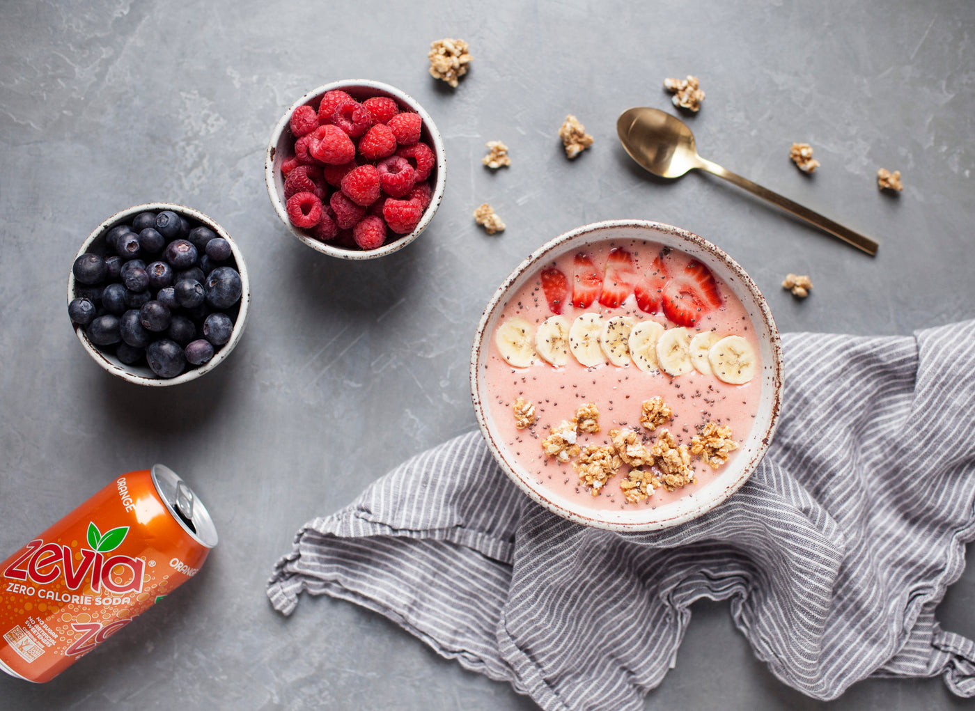 Strawberry Banana Smoothie Bowl